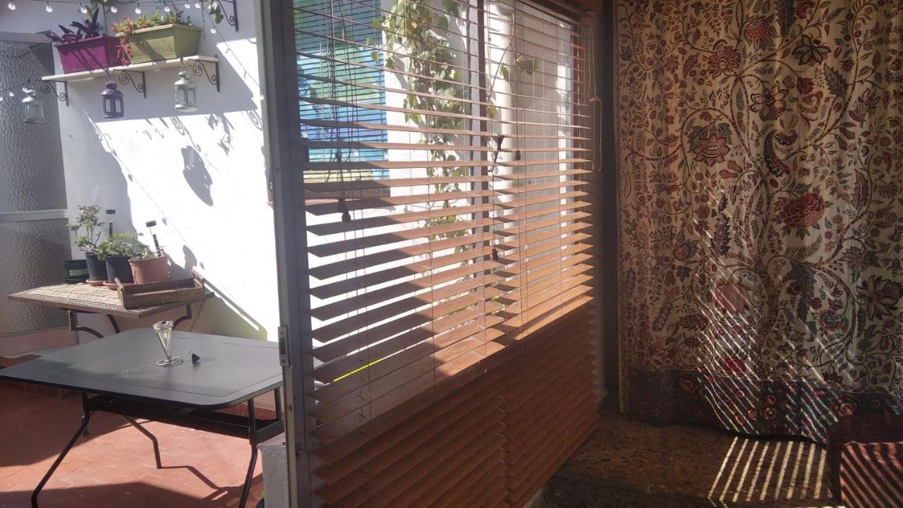 Naturalia: La Casita Con Patio Caces Exteriér fotografie